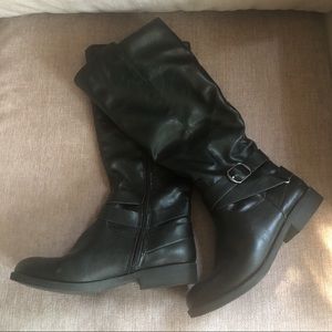 🖤👢 Black knee high boots